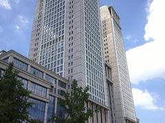 -复旦大学光华楼
