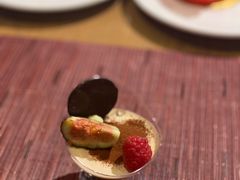 -昆明春城湖畔度假村