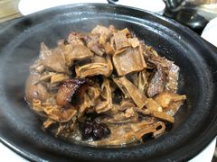 -临街徽菜馆·正宗黄山味
