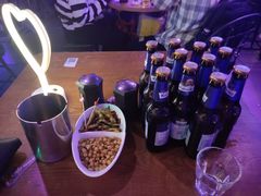 -UP嘻哈酒吧(粉巢店)