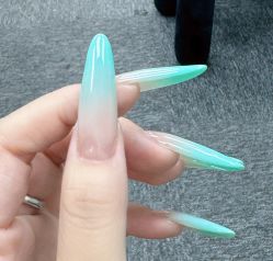 -芊屿芊浔美甲