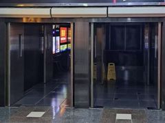-巴黎伦敦纽约米兰戏院