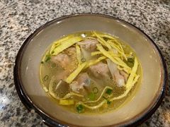鸡汤小馄炖-南京大牌档(三阳广场苏宁店)