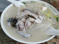 鱼头豆腐汤-阳江河堤老牌曾记美食