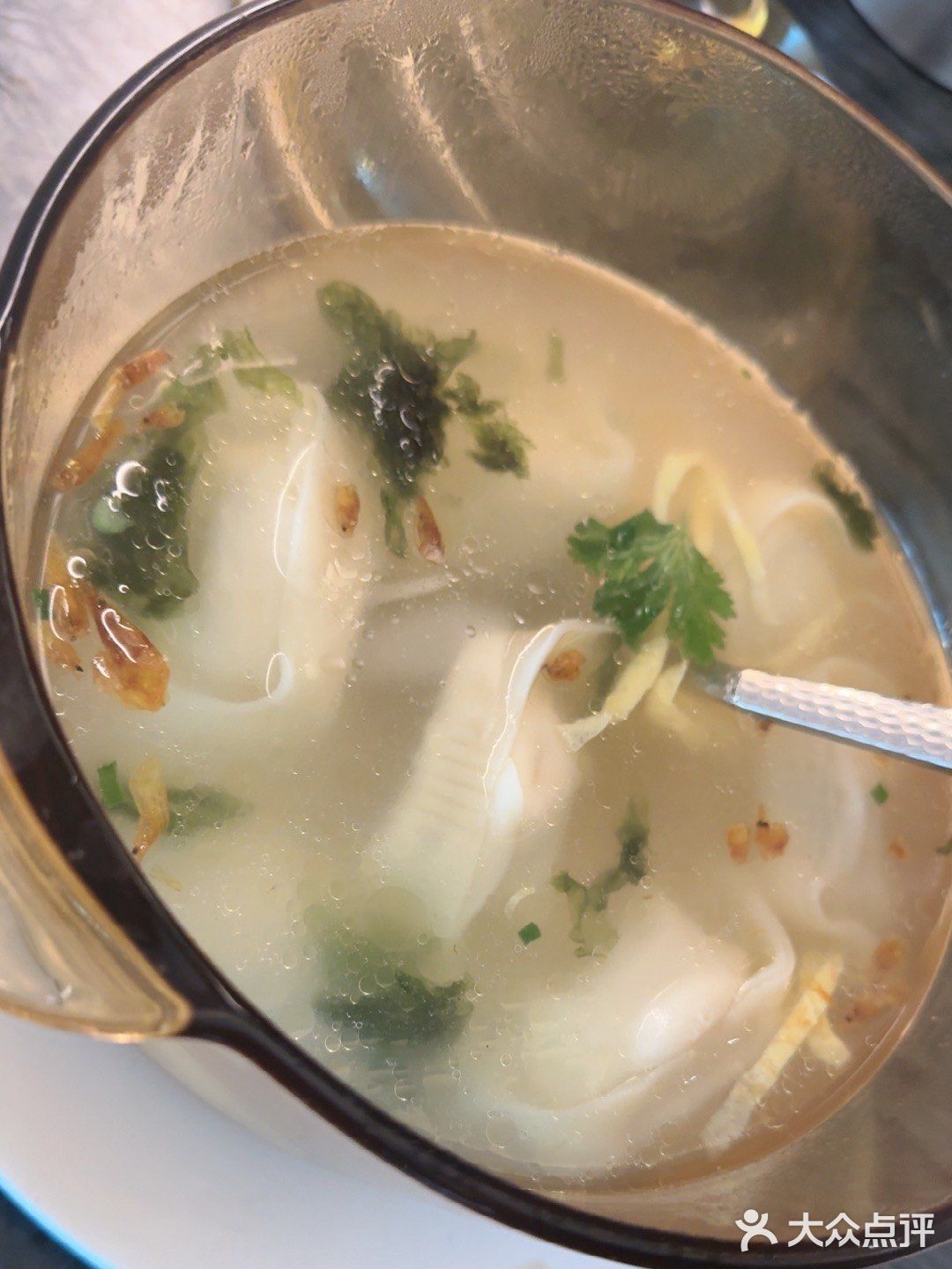 今天专门来吃鲍鱼馄饨的、清明前后吃是味道