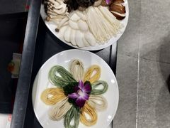 -秦宝雪花牛肉养生火锅(大兴九臻店)