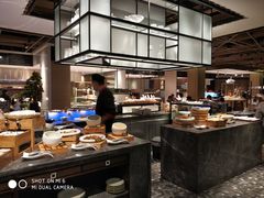 自助取餐区-金海湾自助餐厅(金陵饭店)