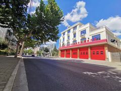 -上海市长阳实验学校