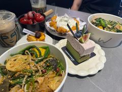 -W COLLECTIVE  DESSERT SHOP