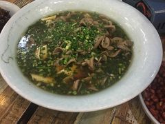 爽口腰花-八张桌子(老店)