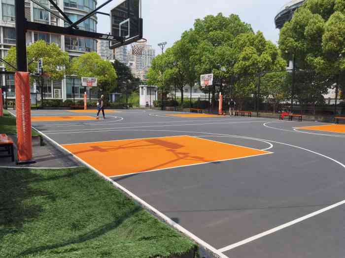 洛克公园(华池路店)-"刚办了会员卡.不管是不是会员都是十块钱一.