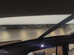 -理想汽车(世纪汇店)