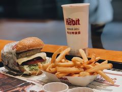 -The Habit Burger Grill 哈比特汉堡(复兴soho店)
