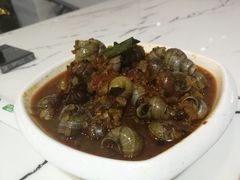 -凤凰路何眼镜香辣蟹(花果园店)