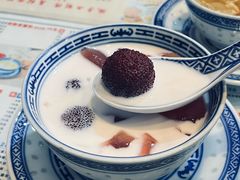 -广信牛奶甜品世家(台东店)