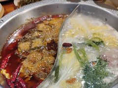 -东巴婆婆云南鱼豆花火锅(大东门店)