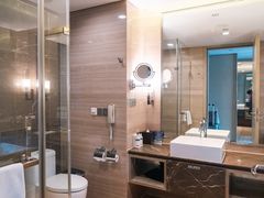 -上海松江假日酒店