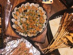 -何师烧烤Pro ·江湖川菜·小龙虾·精酿(太古里旗舰店)