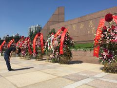 -上海市龙华烈士陵园