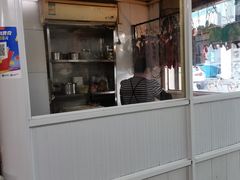 -煲煲香快餐(南京路店)