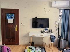 -速8酒店(成都交大九里堤地铁站店)