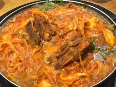 土豆排骨火锅-喇喇排骨火锅·传统韩式脊骨汤(望京西园总店)
