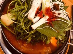 土豆排骨火锅-喇喇排骨火锅·传统韩式脊骨汤(望京西园总店)