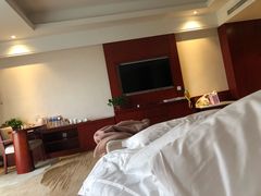 -兴芮温泉度假区