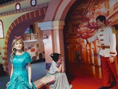 -金石蜡像馆