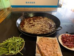 -苟味道老火锅(黄桷坪店)