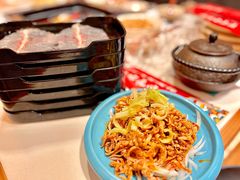 -老牌坊云南鱼豆花火锅(哈西万达店)
