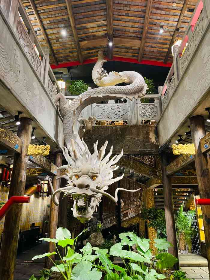 大龙翻印(国兴店)-"环境:中国风环境,很干净古香古色中国风浓.