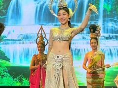 -金东尼人妖秀
