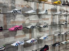 -Onitsuka Tiger(港汇恒隆广场店)