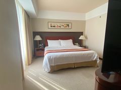 -汕尾巴黎半岛酒店