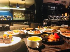 -唐拉雅秀酒店-西锦汇空中BBQ·思创餐厅