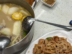 -肥仔文澳门猪骨煲(南京西路店)