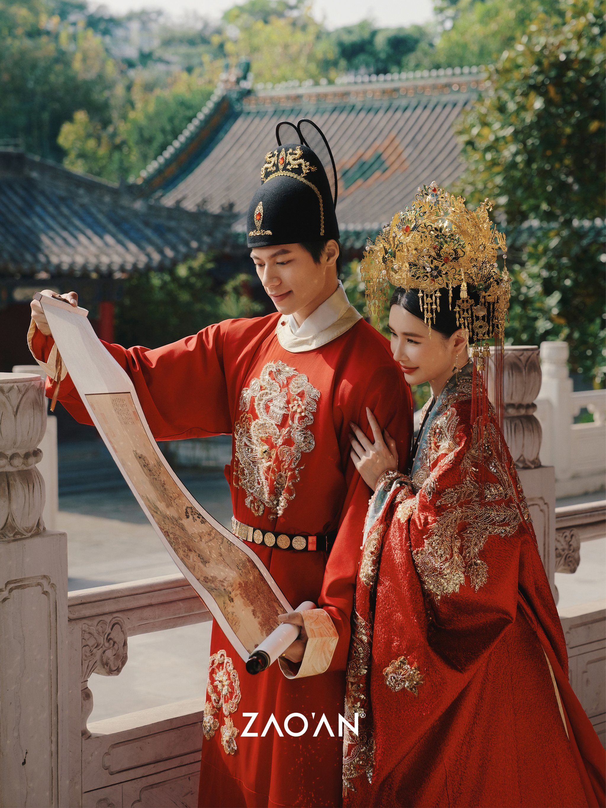 明制汉服婚纱照🏮凤冠霞帔去嫁自己所爱之人