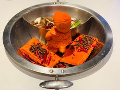 菌汤鸳鸯锅底-丙申臺火锅