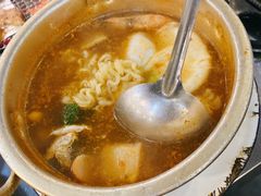 辛拉面-马路牙子烧烤音乐酒馆(望京店)