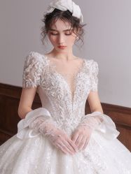 -艾米丽婚纱礼服