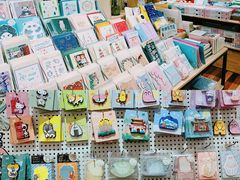-猫的天空之城概念书店(束河店)