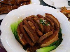-南宁世纪君悦大酒店(青秀万达滨湖路地铁站店)