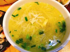 鸡汤银丝面-二孃鸡爪爪(东郊记忆店)