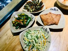 -亮亮面馆(经六路店)