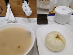 -李与白包子铺(桐梓林店)