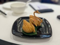 鲍鱼天鹅酥-白天鹅宾馆-宏图府餐厅