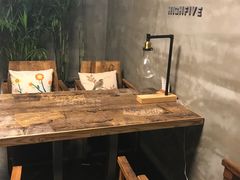 -HIGH FIVE哈福手工汉堡(桂林路店)