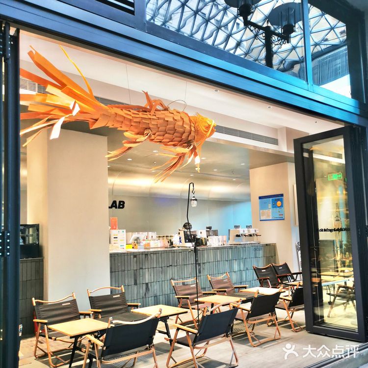 南京东路露营喝咖啡?