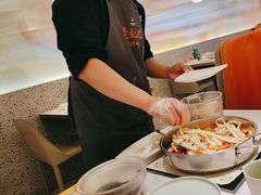 -黄记煌三汁焖锅(新佳丽江汉路店)